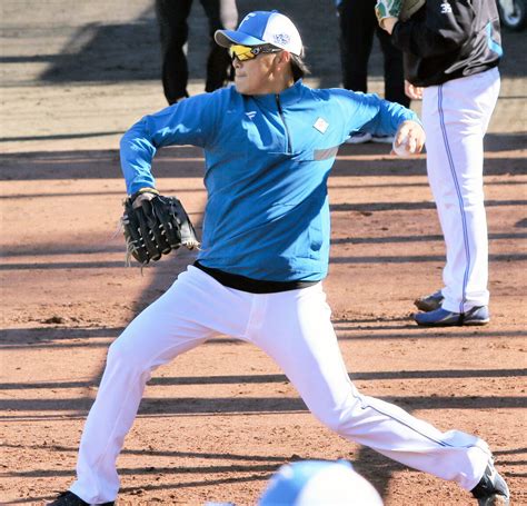 【日本ハム】オリックスから加入の斎藤綱記が秋季練習に初参加「ひとりぼっちにはならなかった」 スポーツ報知