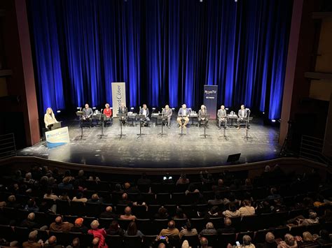 C est parti pour le débat des candidats à la mairie de Sept Îles Le