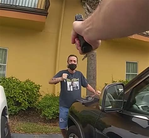 Breaking911 On Twitter SHOCK VIDEO Florida Cop Shoots Armed Man Who