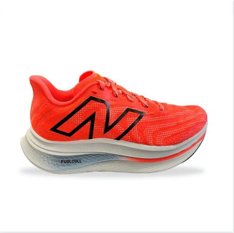 New Balance FuelCell Supercomp Trainer v2: características y opiniones ...