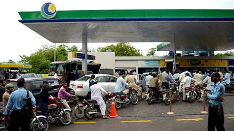 Petrol Price In Pakistan Expected To Increase Again As Global Oil Costs