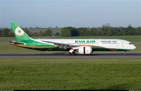 B Eva Air Boeing Dreamliner Photo By Christian Jilg Id