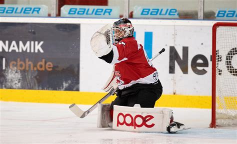 Haie Gewinnen Auch Das Dritte Testspiel Sieg Ber Frankfurt Haie De