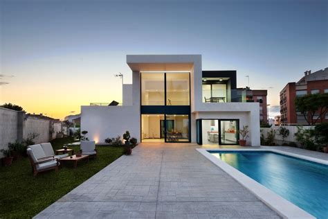 Doble Altura House Styles House Mansions