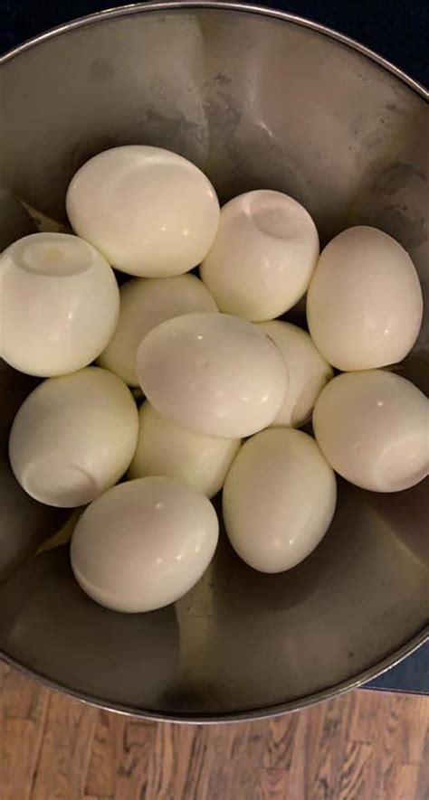 Mastering The Art Of Perfectly Peeled Hard Boiled Eggs All Easy Recipes