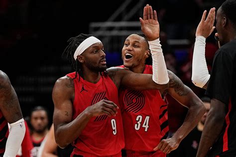 Anfernee Simons Aporta 33 Puntos Blazers Derrotan A Rockets En Tiempo