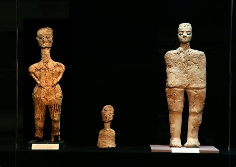 Ain Ghazal statues, Jordan Museum. Art Destination Jordan