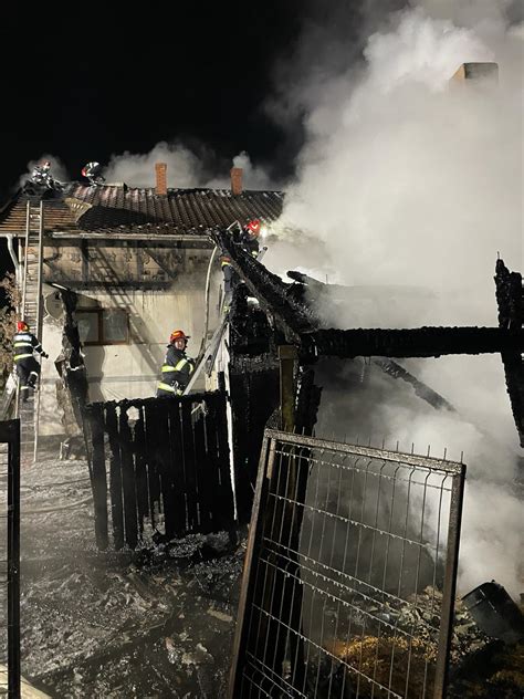 Un Co De Fum Deteriorat Cauza Incendiului Care A Devastat O Cas Din