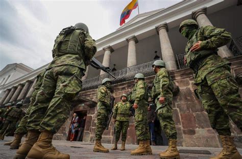 Ecuador Violencia Patty Bernelle