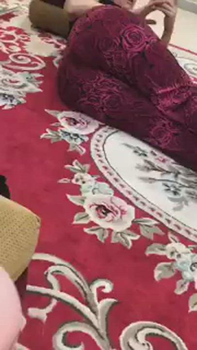 My Moms Fat Ass Follow Me And Pm Scrolller