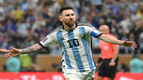 Lionel Messi Surpasses Ronaldo Messi S World Cup Win Post Becomes Most