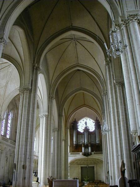 Poitiers Cathedral - Wikipedia