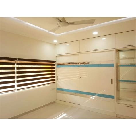 2 Doors Modern Wooden Sliding Wardrobe With Locker At Rs 1000 Sq Ft In