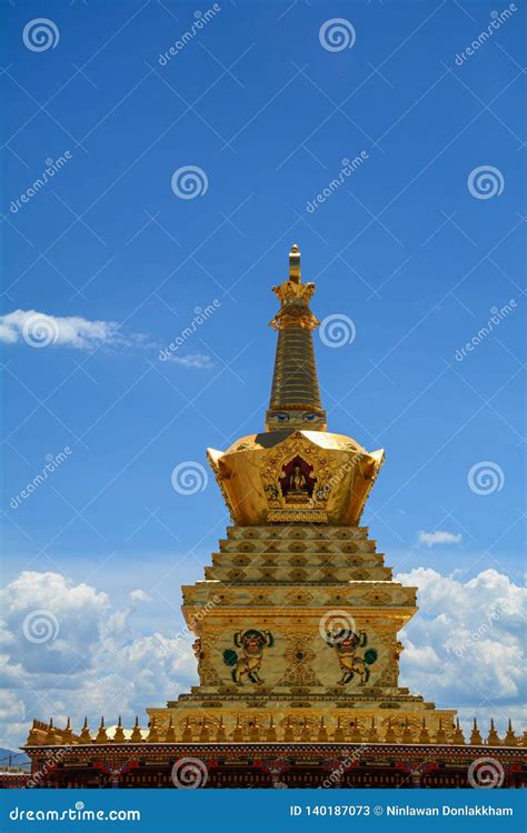 Golden Stupa Of Yarchen Gar In Tibet Stock Image Image Of China