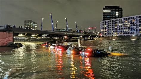 Sturm über Hamburg Mehr als 1 000 Einsätze am Wochenende NDR de