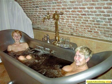 Real Mothers And Daughter Mother And Daughter Taking Nude Bath Together Porn Pic