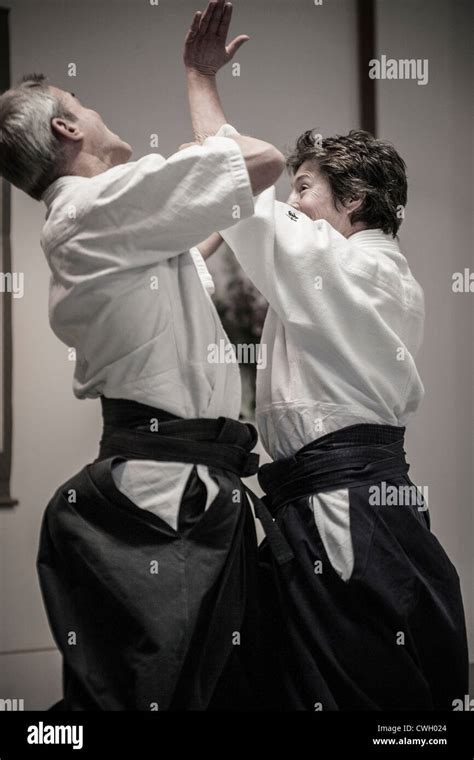 Artes Marciales Mujeres Fotograf As E Im Genes De Alta Resoluci N Alamy