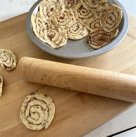 7 Ways To Hack Canned Cinnamon Rolls