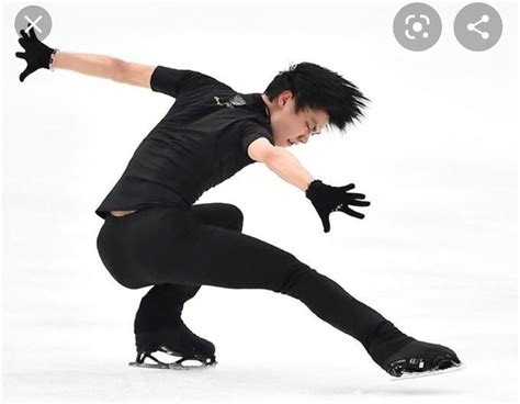 Ice skating dynamic pose – Artofit