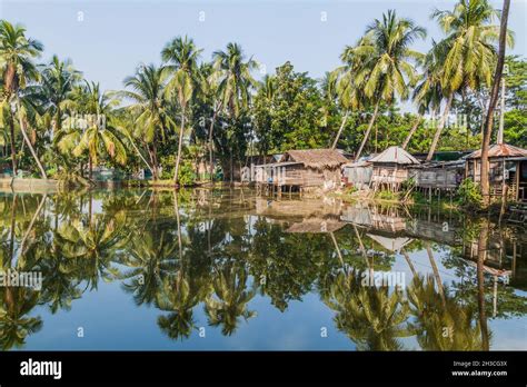 Village Houses In Bangladesh Hi Res Stock Photography And Images Alamy