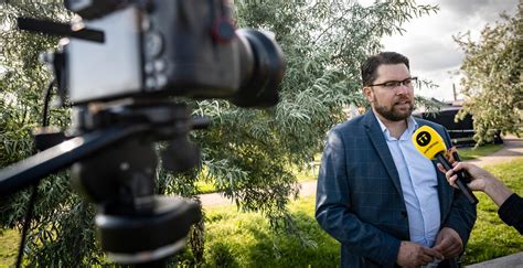 Praxis ändras Åkesson Bjuds In Till Nobelfesten