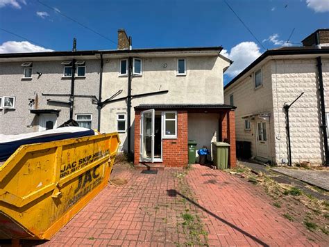 2 Bed Semi Detached House To Rent In Bushgrove Road Becontree