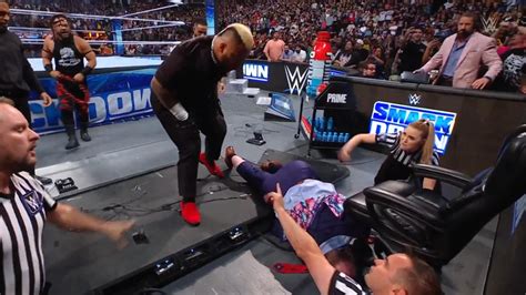 Wwe Smackdown Results Recap Grades The Bloodline Destroys Paul