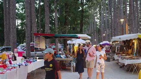 Les marchés nocturnes au lac de Saint Ferréol une tradition qui va