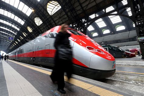 Guasto Sulla Linea Milano Bologna Ritardi Fino A Ore Per Lalta