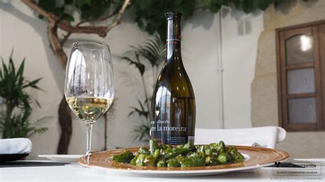 Maridaje de vino blanco y tapa de la tierra Bodegas Marqués de Vizhoja