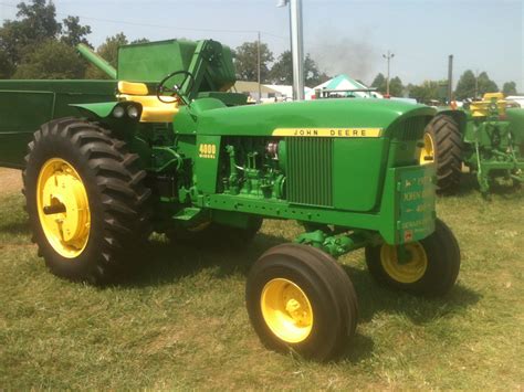 John Deere Tractors 4000 Series