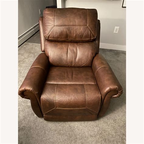 Raymour And Flanigan Brown Leather Nesbit Power Lift Recliner Aptdeco