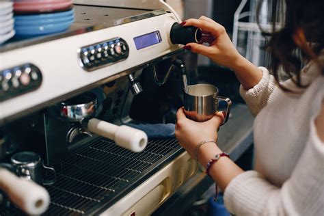 Qué se necesita para abrir un bar o una cafetería Ginger