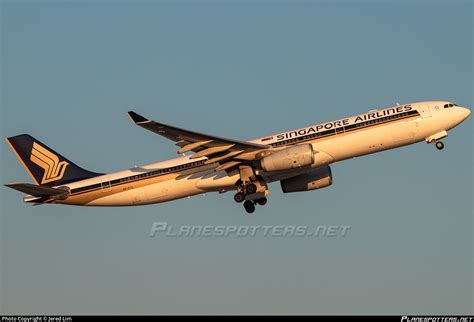 V Stc Singapore Airlines Airbus A Photo By Jered Lim Id