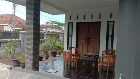 DI JUAL RUMAH MEWAH PINGGIR JALAN RAYA KEL MULYASARI TAMANSARI