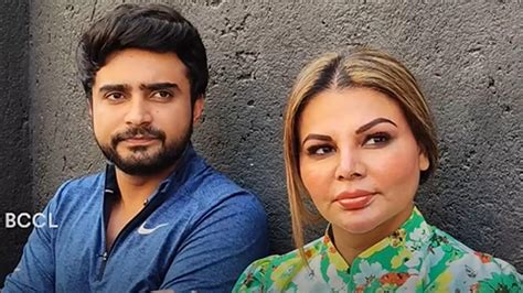 ‘salman Khan Ne Mera Ghar Basa Diya Says Rakhi Sawant As Adil Durrani