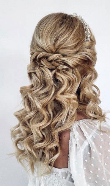 35 Enchanting Hairstyles For A Fairytale Wedding Boho Subtle Braided