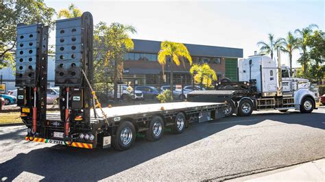 heavy haulage trailer - The Drake Group