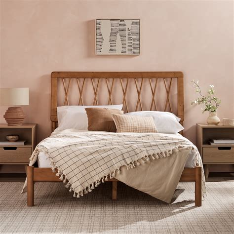 Walker Edison Transitional Solid Wood Platform Full Bed Caramel