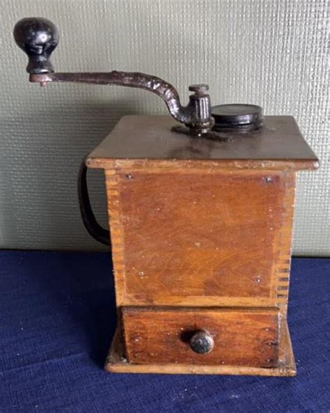 Vintage Hand Crank Dovetail Wood Coffee Grinder Live And Online