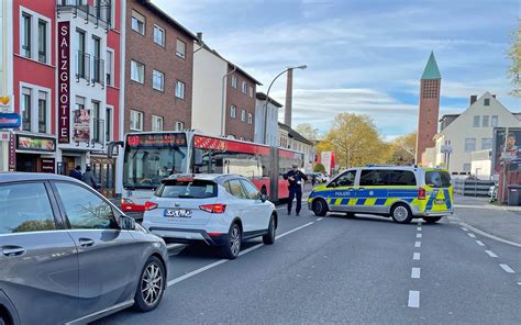 Ärger an Unfallstellen Wie Autofahrer Polizeisperren dreist ignorieren