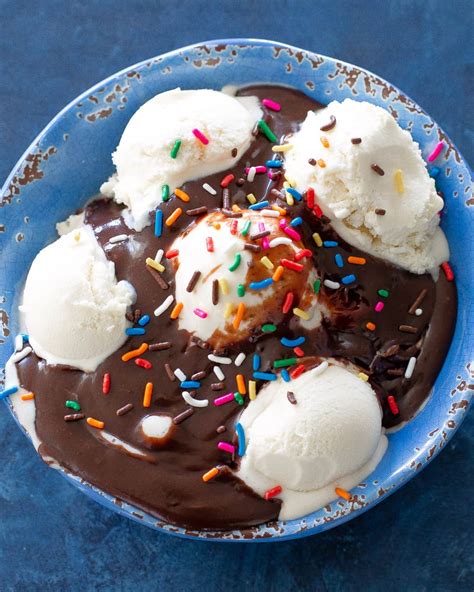 Vanilla Ice Cream With Chocolate Sauce