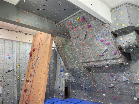 Photos Roc et Résine La première salle d escalade en France aux