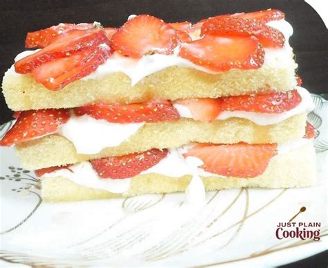 Strawberry Shortcake With Pound Cake