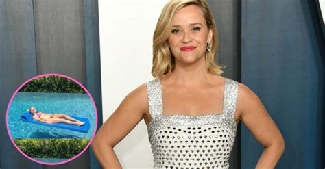 Reese Witherspoon Stuns In Elle Woods Pink Bikini