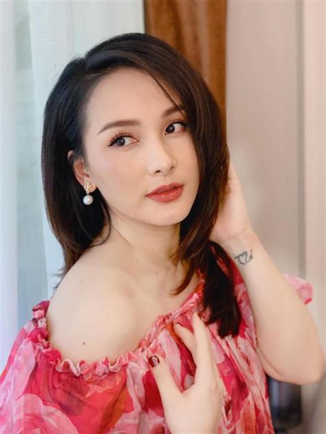 Bảo Thanh diện bikini liền gây sốt Đường cong nuột nà nhan sắc thăng hạng