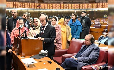 Shehbaz Sharif Sworn In As Pakistans Prime Minister For Second Time