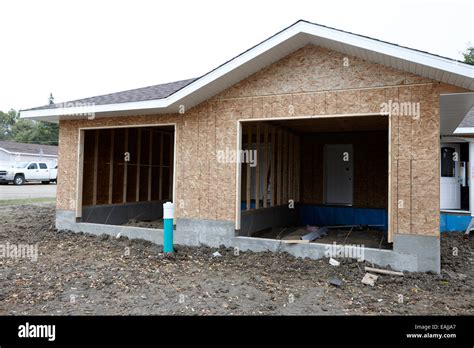 House Construction Canada Hi Res Stock Photography And Images Alamy