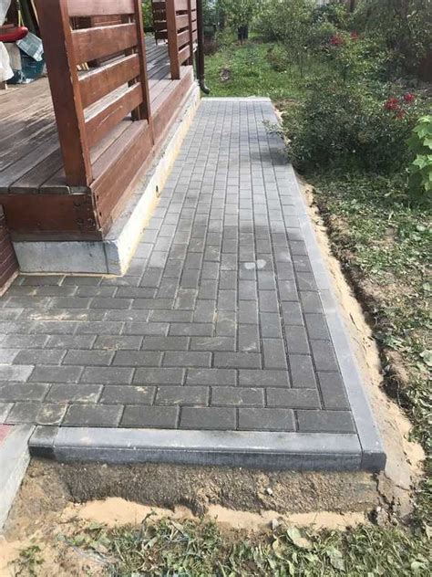 Укладка на отмостку тротуарной плитки: Укладка тротуарной плитки на ...
