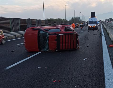 Incidente Sul Raccordo Torino Pinerolo Tre Feriti E Traffico